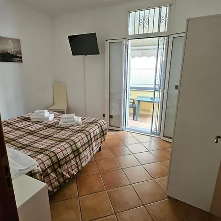 Fiore 2.0 Апартаменты *